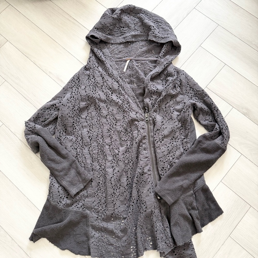 𝓯𝓹💜FREE PEOPLE BOHO LACE KNIT Cardigan - Picture 2 of 6